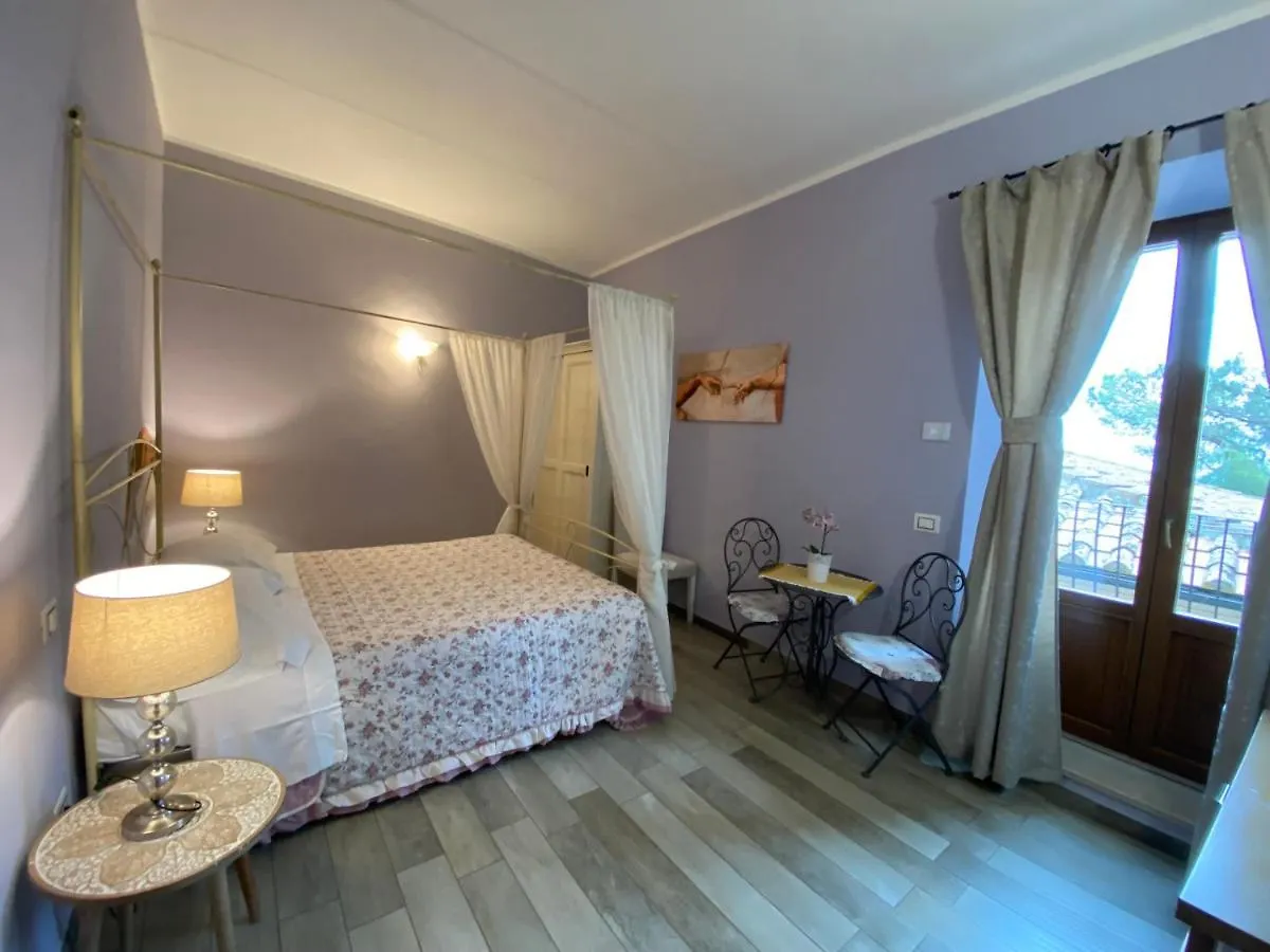 Piazzetta Del Buonumore Hotel Montepulciano Italy